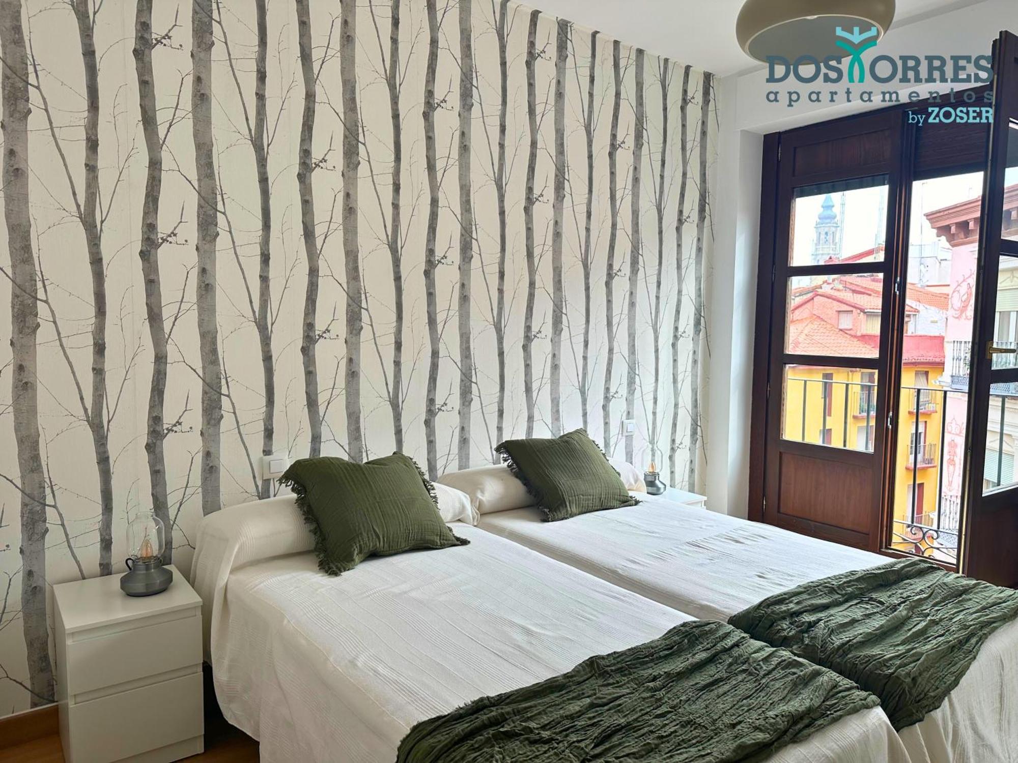 Dos Torres Pilar Suites- Balcones Con Vistas A La Ciudad サラゴサ エクステリア 写真