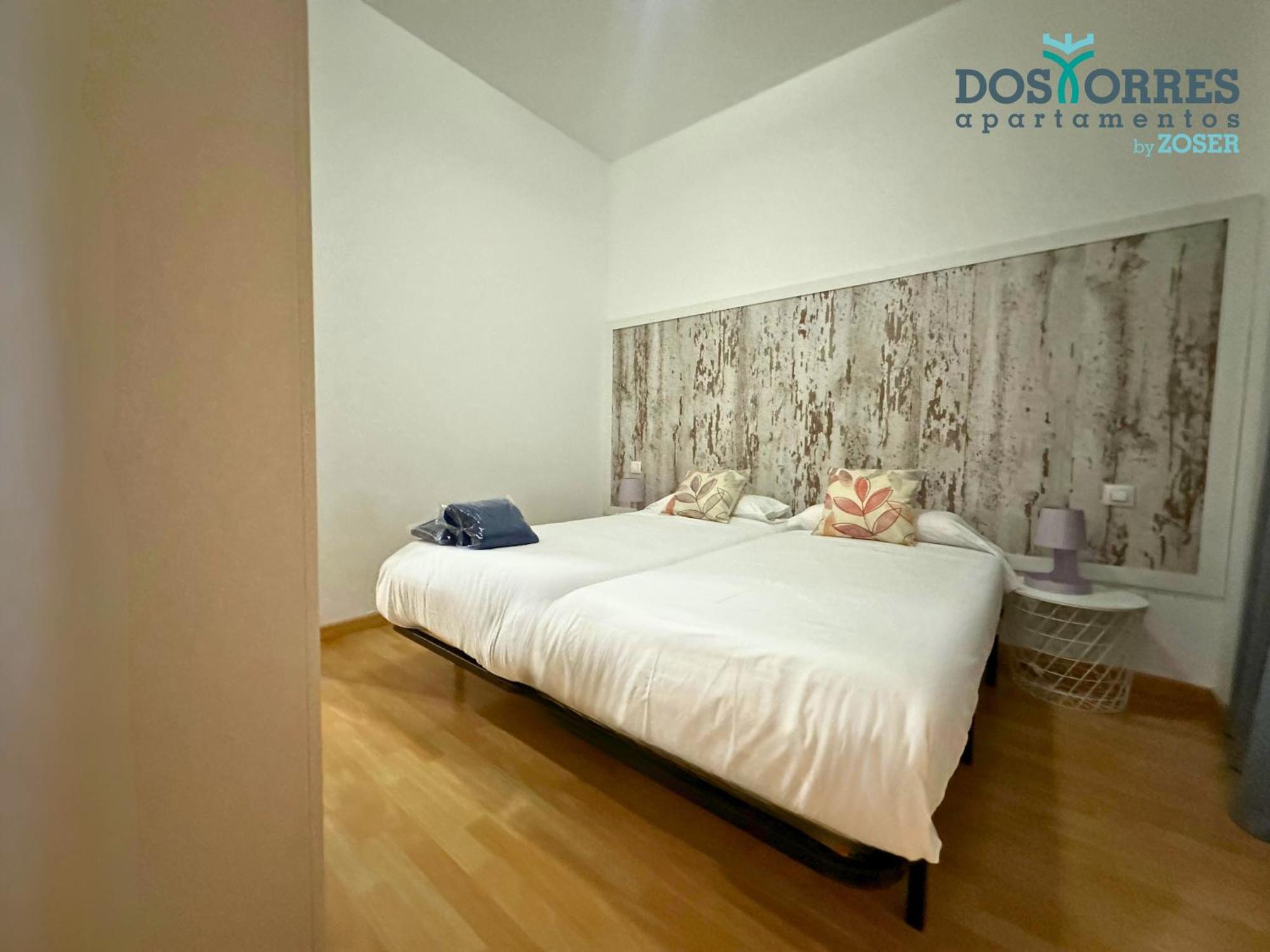 Dos Torres Pilar Suites- Balcones Con Vistas A La Ciudad サラゴサ エクステリア 写真