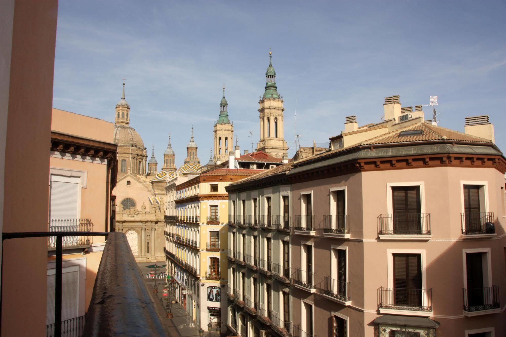 Dos Torres Pilar Suites- Balcones Con Vistas A La Ciudad サラゴサ エクステリア 写真